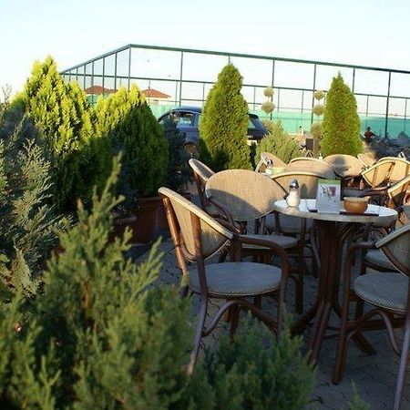 Sunset Motel Szombathely Buitenkant foto