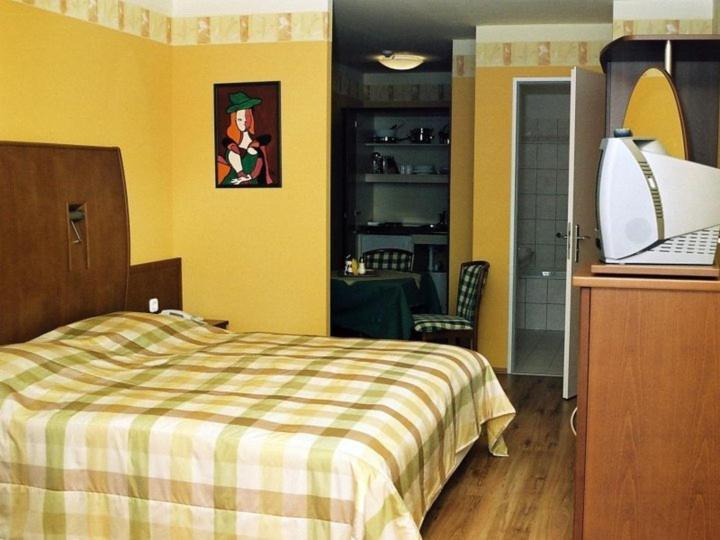 Sunset Motel Szombathely Kamer foto